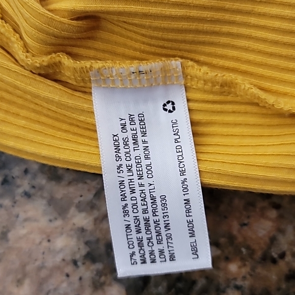 Wild Fable Crop Tank - SZ XL - Picture 6 of 6